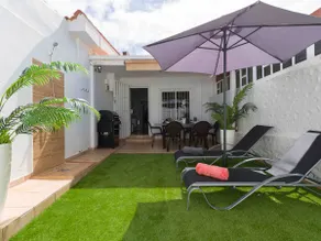 ❤️Spacious 2 Bedroom Apartment Right At The Center❤️ - Image 3