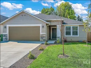 Cheerful  NEW Executive Home with office-Meridian - Image 2