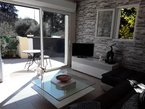 Bright and quiet apartment. - Image 4