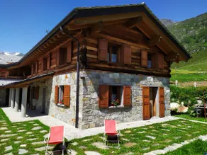 Chalet EXCLUSIVE 140 m2 in Madesimo - Image 2