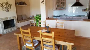 Quiet Studio Apartment with Swimming Pool - Image 5