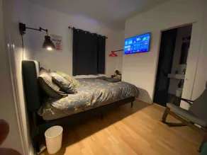 Cute Private Apartment near University of Toronto - Image 2