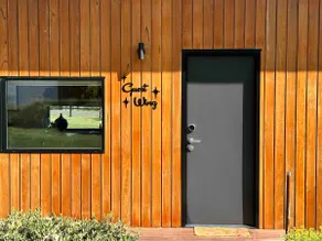 Contemporary Rural Luxury in Lush Garden - Image 2
