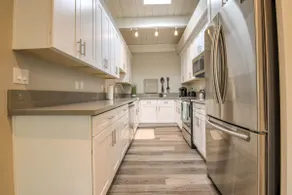 🌟Open Concept 1 Bedroom Apartment - Image 5