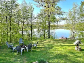 Lakefront Cabin w Screened Deck! Pontoon Rental! 2 Kayaks / Fishing Row Boat! - Image 2