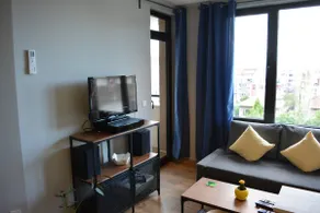 Clock Tower Apartment - Image 2