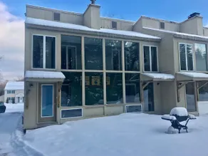 Mt. Snow Slow Lane Lodge - Image 3