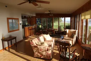peaceful waterfront cabin retreat - Image 4