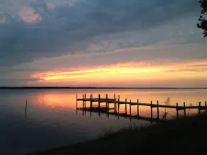 peaceful waterfront cabin retreat - Image 2