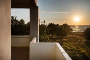 Cottage by the sea - Image 2
