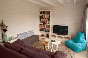Family room, En-suite & garden near village center - Image 3