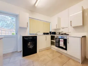 *Spacious 3 Bedroom Home*- NEC, Utilita Arena, BHX - Image 5