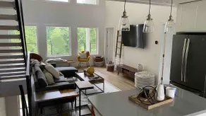 Lovely new modern lake front home that sleeps 8. - Image 2