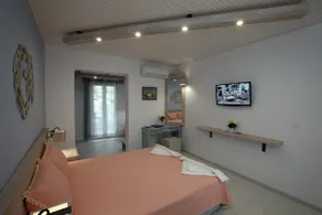 Cosy 1-Bed Studio in Andros - Image 3