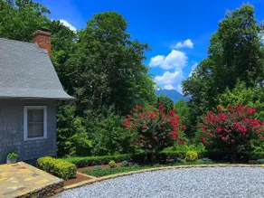 1920 Historic Mountain Home - Image 4