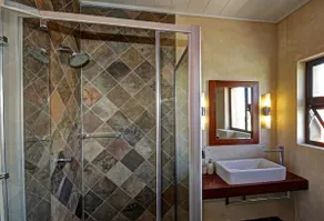 Hartmann Suites Self-Catering, Apartment 5 and 3 - Image 3