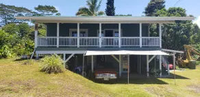 Pahoa: Upper Level w/ Lg lanai * Cool breezes* - Image 2