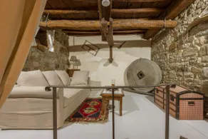 Frantoio private apartment in villa jacuzzi & pool - Image 3