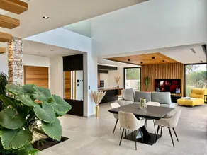 Luxurious villa with pool, jacuzzi and exceptional view! 5 minutes from the beach - Image 3