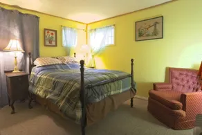 Riverside Cottage - Image 4