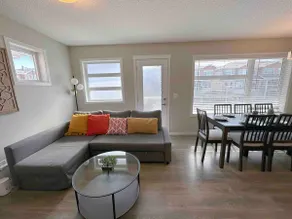 Modern 3-Storey Windermere Townhome | Garage + AC - Image 3