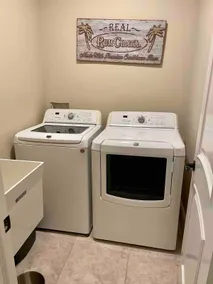 Modern 2-bedroom condo 7 minutes from Purdue - Image 2
