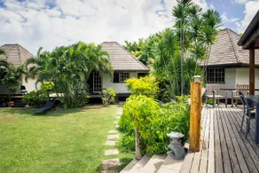 Ladyborabora bungalow piti - Image 3