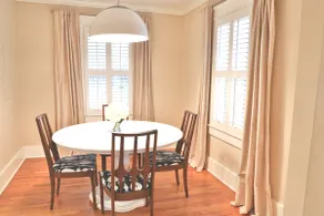 Bella Grace Cottage- Clean, Comfy & Available Now - Image 5