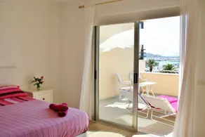 Cozy apartment right on the seafront - Image 3