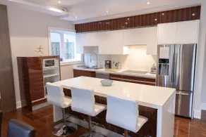 Luxury 3BR Willowdale Retreat with Backyard - Image 3