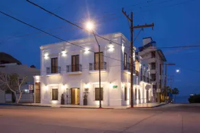 Beautiful and comfortable loft right on the boardwalk - Image 5