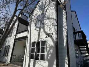 Downtown Condo w/ Parking and Balcony - Image 2