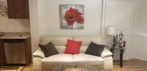 Cozy and Spacious 2Br basement apartment - Image 5