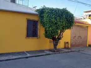 Nice single house, close to Galleries and Averanda - Image 2