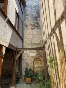 A small nest in Tours - Image 3