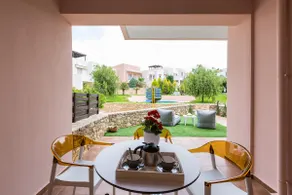 Chris House - Image 3