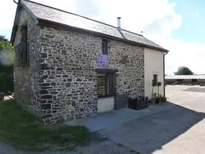 Neil's Worden Barn. Peaceful, rural setting. - Image 2