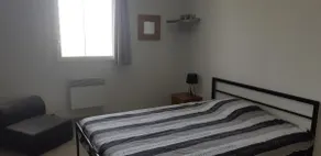 3-Bedroom House with Garden and View of the Aigues Mortes Canal - Image 4
