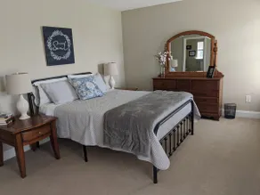 Quiet and cozy home on 10 rolling acres - Image 4