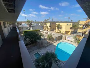Oceanfront/Oceanview Modern and Comfy Condo - Image 5