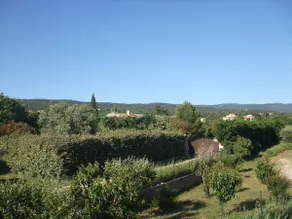 Casa Hamlet em Saint Saturnin-lès-Apt no coração das vinhas do Luberon - Image 4