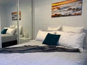 Listen to the Ocean, Slade Point Courtyard Unit - Image 2