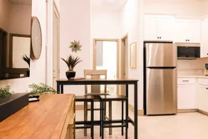 A Premium Modern Stay: Hanford - Image 2