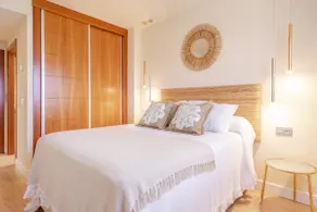 Two Seas Suite Apartment - Image 4