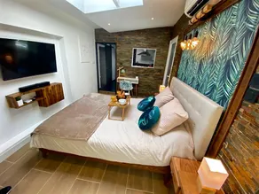 Suite with Jacuzzi, sauna and hammam - Image 4