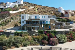 Tinos traditional Cycladic residence villa 60 meters from sea - Image 4