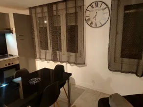 Nice studio, equipped kitchen, double bed, on the 3rd - Image 3