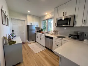 Bay Lake Cottage - Image 2