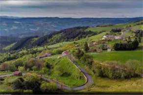 Superb 2 bedroom gite with view of ⭐️ Margeride/Hautes-Champs Allier - Image 3