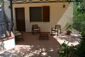 Vacation home with private pool - Image 4